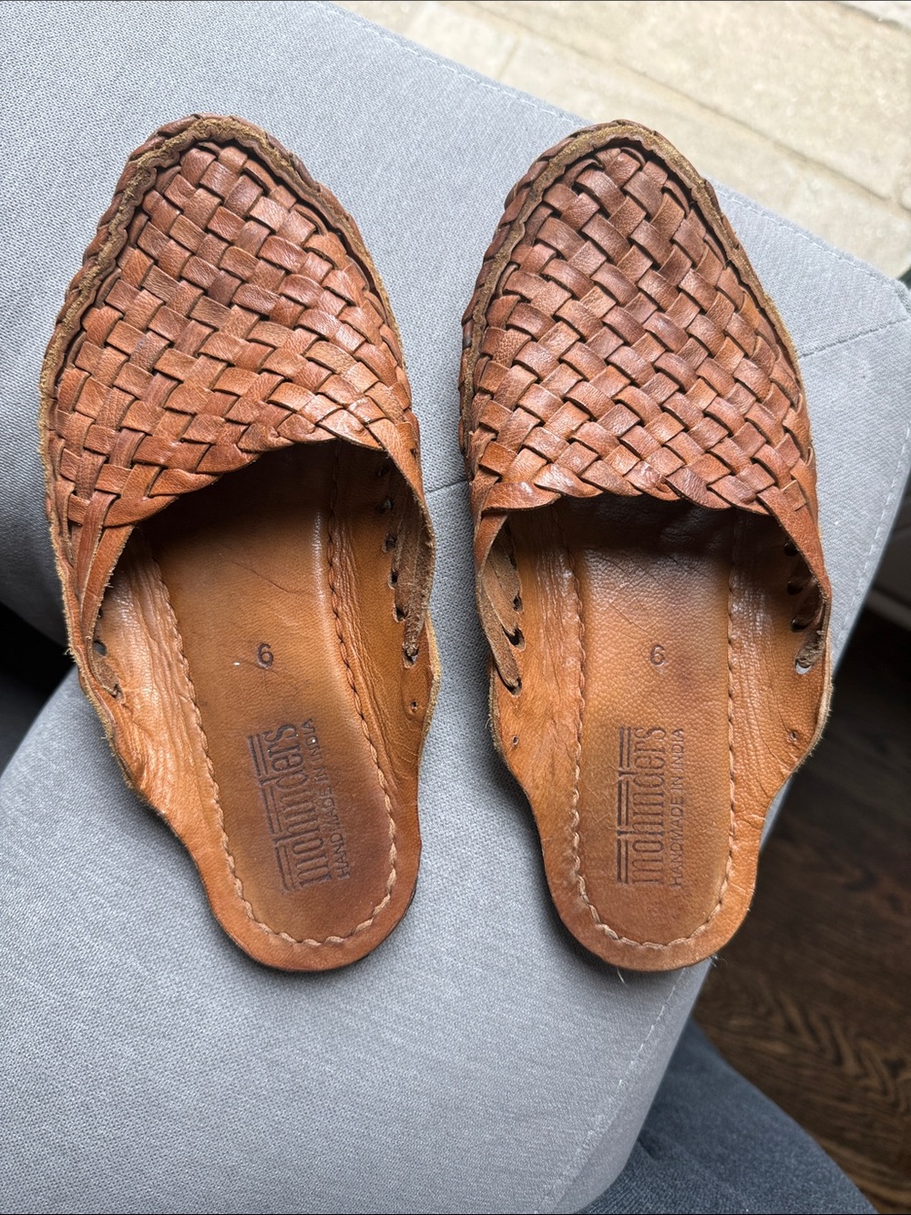 Mohinders woven city slippers slides mules